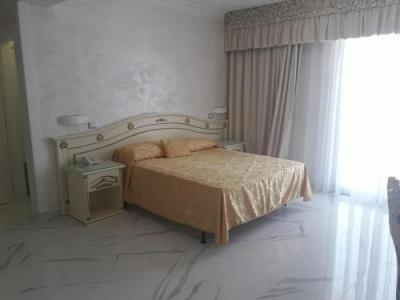 Grand Paradise - 4