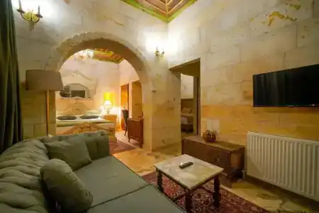 Serenus Cave Suites - 58