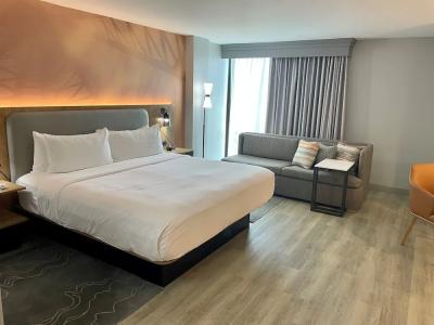 Houston Marriott North - 31