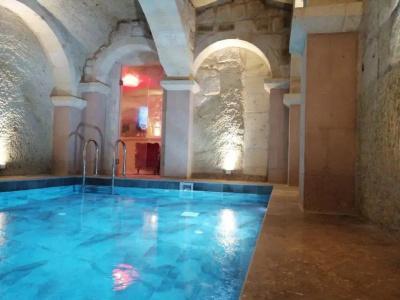 Solo Cave Suites - 47
