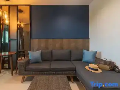 L Nimman - 60