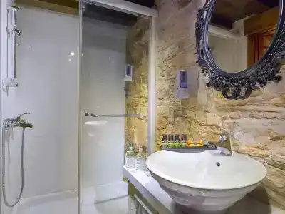 Oinoessa Traditional Boutique Guest Houses - 10