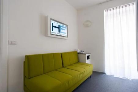 Executive Inn Boutique - 43