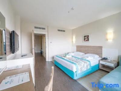 Sunrise Queen Luxury Resort & Spa - 82