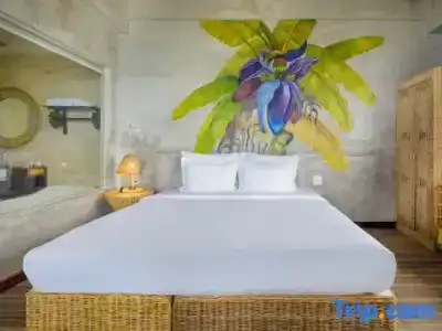 The Light & Spa - 120