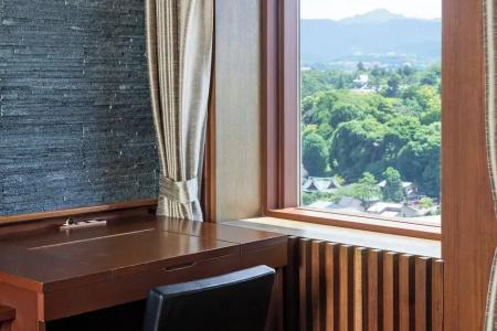 Uan Kanazawa - 103
