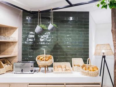 Ibis Styles Lisboa Centro Marquês de Pombal - 11