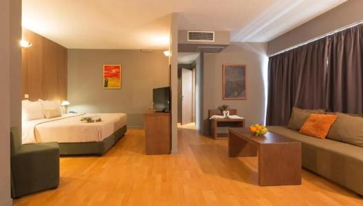 Plaza, Philians and Resorts - 105