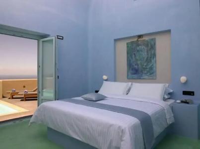 Voreina Gallery Suites - 23