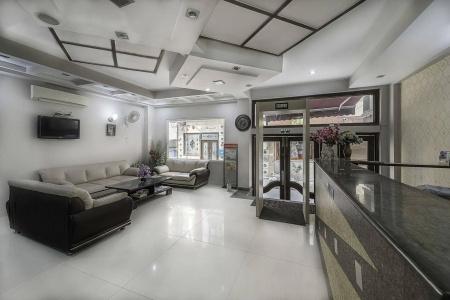 Treebo Trend Rockwell Plaza Karol Bagh - 1
