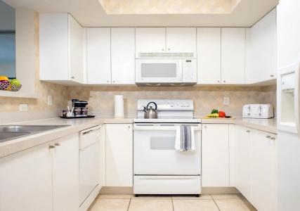 DoubleTree by Hilton Ocean Point - North Miami Beach - 30