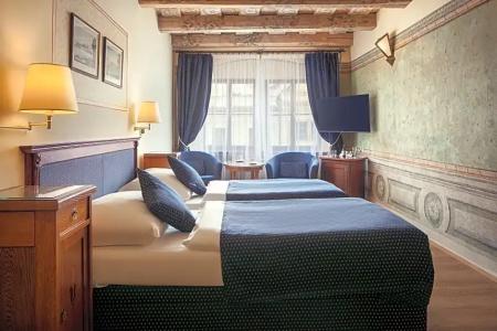 The Charles - 42