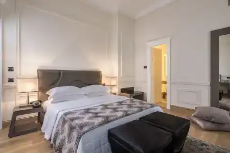 3 Sixty & Suites - 6