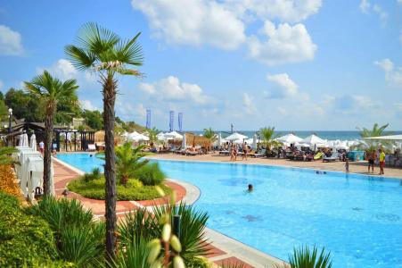 Oasis Resort & Spa - 12