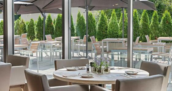 Newton Heilbronn - 16