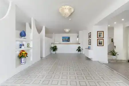 Piccolo Paradiso - 12