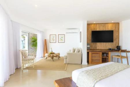 Seasense Boutique & Spa - 110