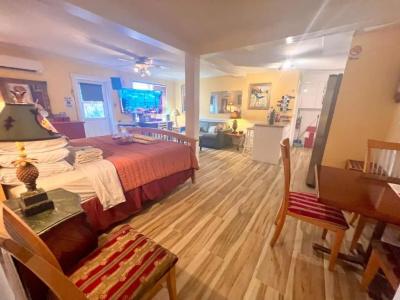 Villa Sinclair Beach Suites and Spa - 67