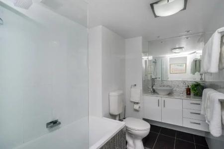 Burleigh Beach Tower - 34