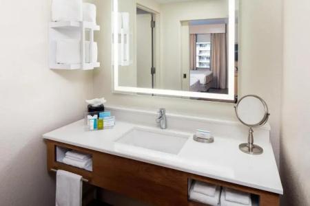 Hampton Inn & Suites by Hilton Miami Downtown/Brickell - 93