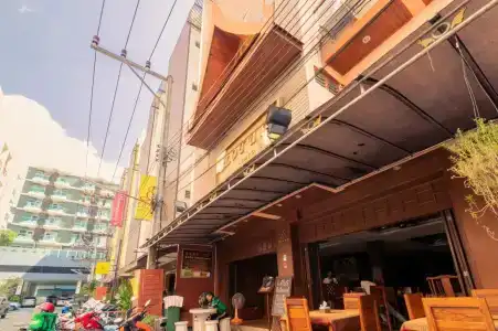 Lotus Patong - 19