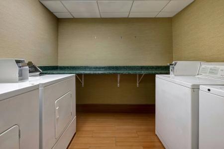 SpringHill Suites by Marriott - 20