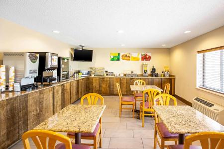 Quality Inn - 14