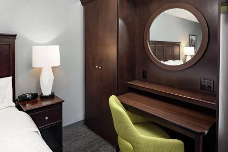 Hampton Inn & Suites Houston-Medical Center-Nrg Park - 34