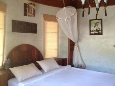 Malibu Beach Bungalows - 36