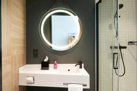Moxy Amsterdam Schiphol Airport - 28
