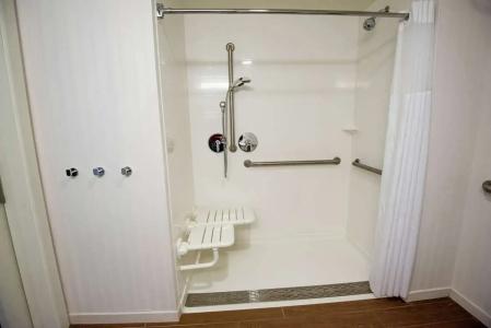 Hampton Inn & Suites, Vt - 9
