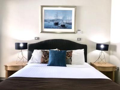 Mariners Court - 65