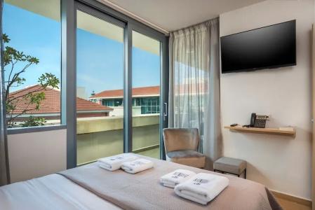 Trianon Luxury  & Suites - 253