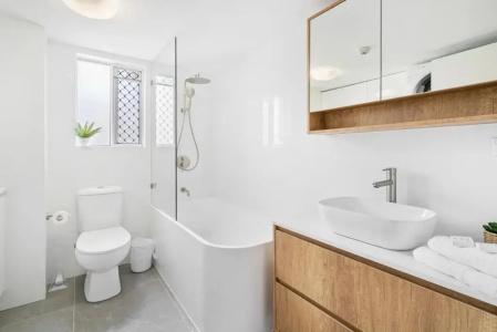 Markham Court - 139