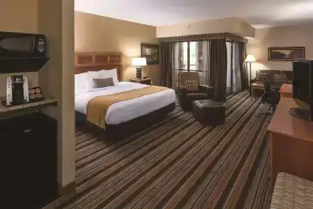 Best Western Plus - 105