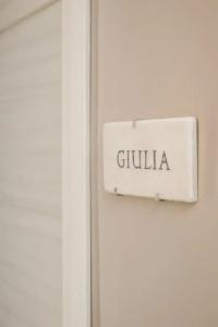 The Roman Empire Guesthouse - 117