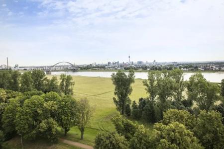 Crowne Plaza düSseldorf - Neuss, Ein Ihg - 76