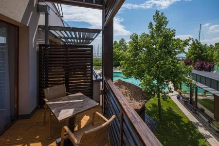Golden Lake Resort - 41