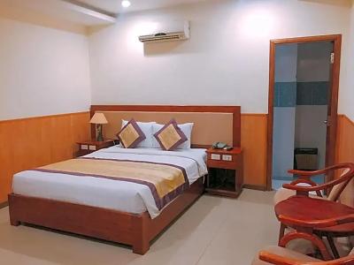 Nhat Thanh - 51