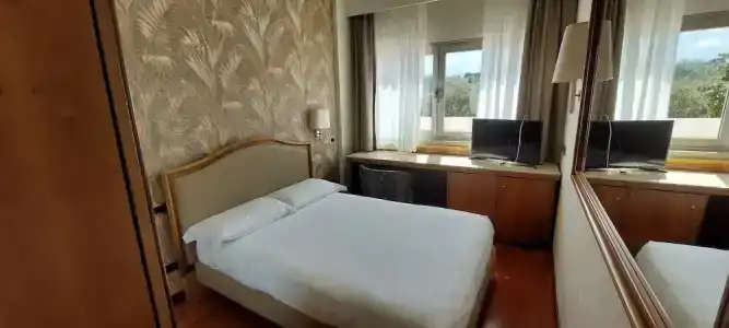 Perugia Plaza - 90