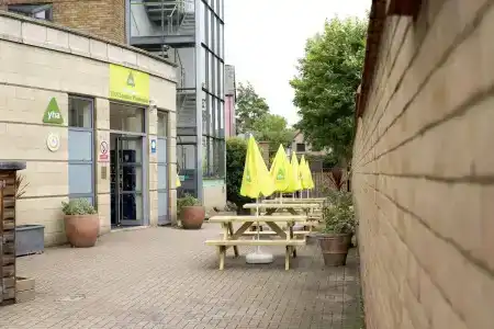 Yha Thameside - 0