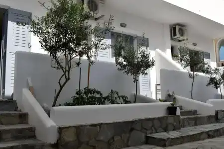 Zacharakis Studios - 9