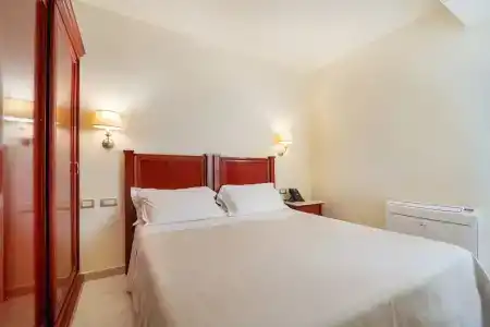 Regina Elena - 19
