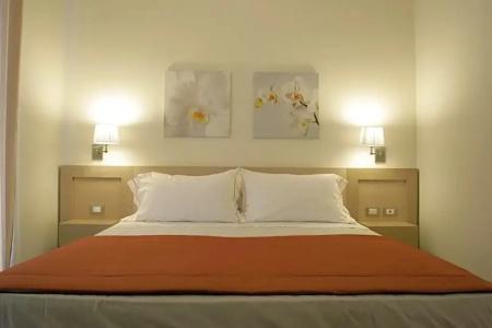 Le Rose Suite - 205