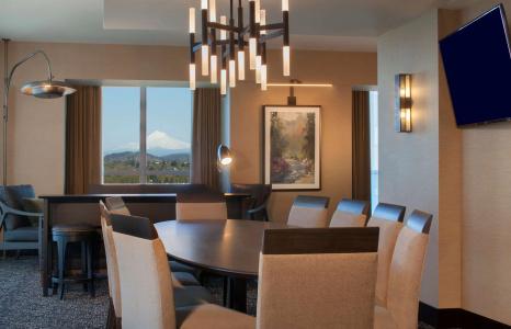 The Porter Portland, Curio Collection By Hilton - 11