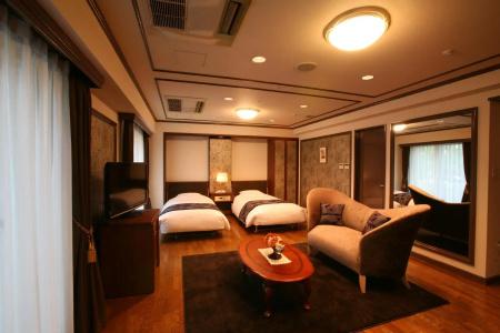 Senri Hankyu Osaka - 40