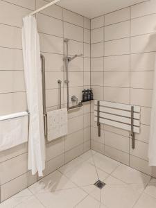 Rydges Latimer - 95