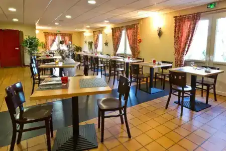 Prest'Hôtel Epinal - 18