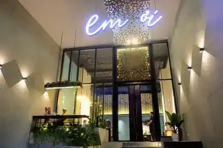 Em Oi - 0