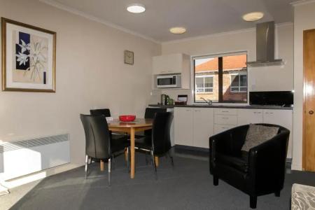 Allan Court - 103